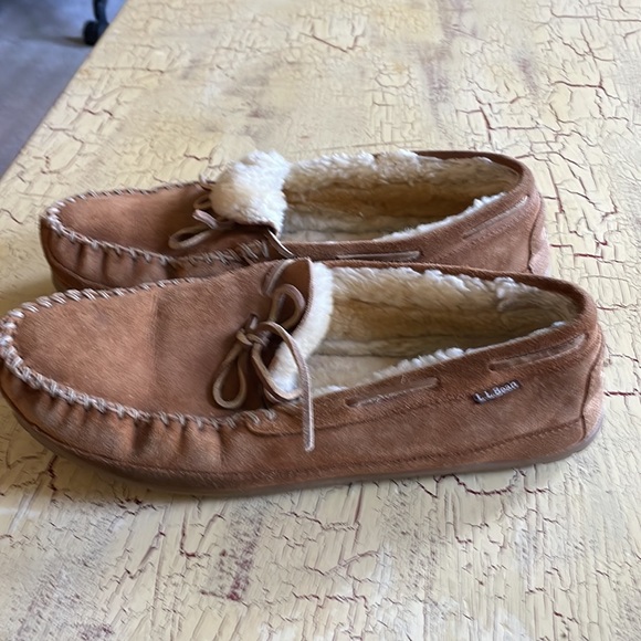 Gently used Mens LL bean slippers size 13 medium - Picture 4 of 11